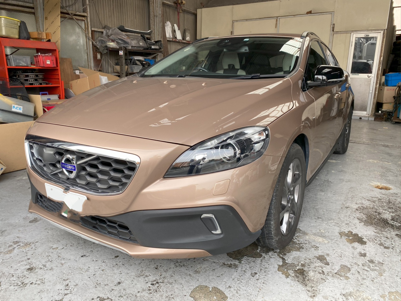 VOLVO V40 板金塗装